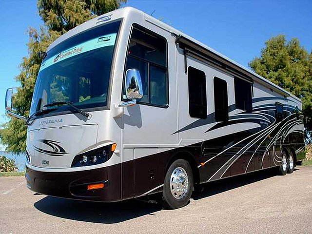 2015 Newmar Ventana Photo
