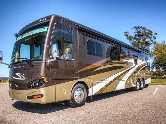 2015 Newmar Ventana Photo