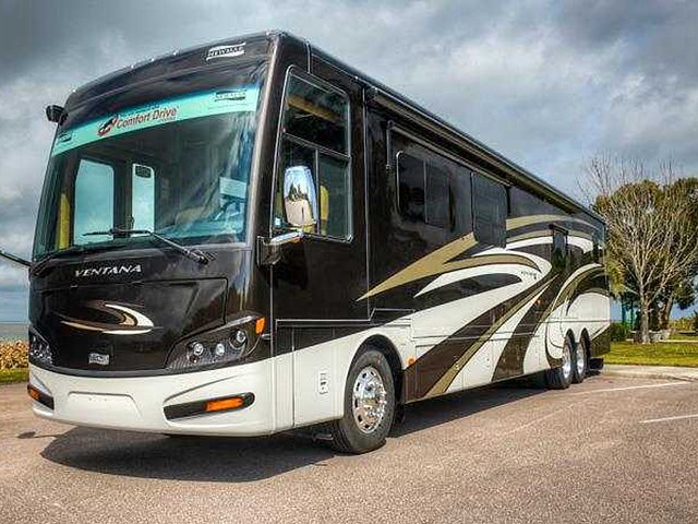 2015 Newmar Ventana Photo