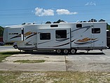 2007 Newmar X-Aire Photo #2
