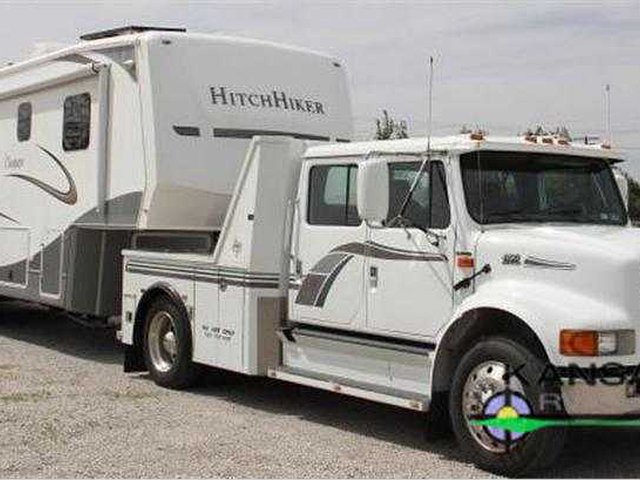 2012 NuWa HitchHiker Champagne Photo
