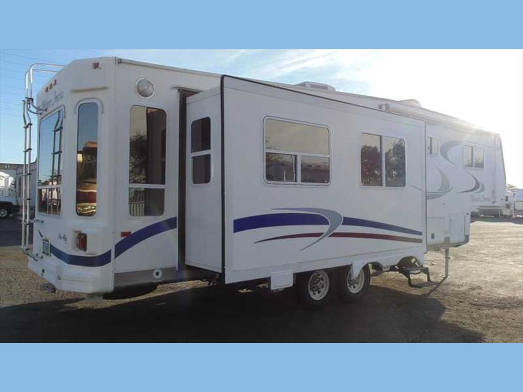 2003 Hitchhiker 5th Wheel For Sale