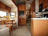 2006 NuWa Hitchhiker II Photo #21