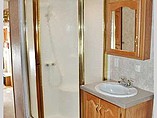2005 NuWa Hitchhiker II Photo #28