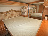 2006 NuWa Hitchhiker II Photo #23
