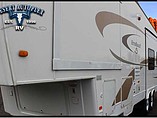 2007 NuWa Hitchhiker II Photo #10
