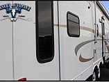 2007 NuWa Hitchhiker II Photo #12