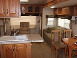 2007 NuWa Hitchhiker II Photo #19