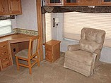 2007 NuWa Hitchhiker II Photo #21