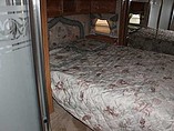 2007 NuWa Hitchhiker II Photo #39