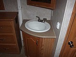2007 NuWa Hitchhiker II Photo #44