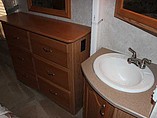 2007 NuWa Hitchhiker II Photo #48