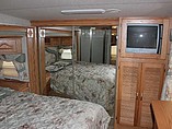 2007 NuWa Hitchhiker II Photo #50