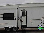 2005 NuWa Hitchhiker II LS Photo #2