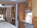2001 NuWa Hitchhiker Premier Photo #23