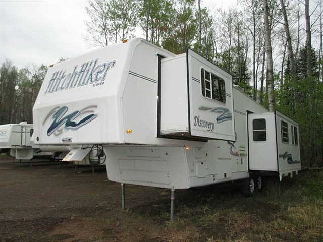1999 NuWa Hitchhiker Discovery Photo