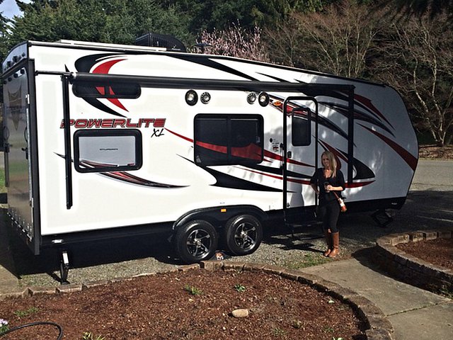 2015 Pacific Coachworks Powerlite Photo