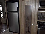 2015 Pacific Pacific Coachworks Photo #10