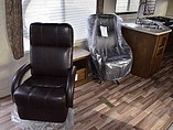 2015 Pacific Pacific Coachworks Photo #5