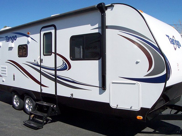 2014 Pacific Coachworks Tango Photo