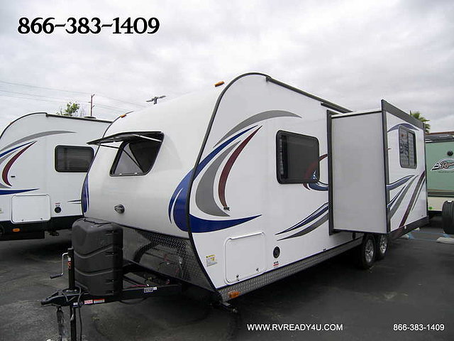 2016 Pacific Coachworks Tango Photo