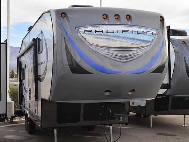2015 Pacific Pacific Coachworks Photo