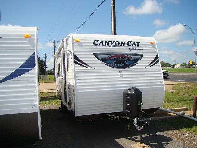 2015 Palomino Canyon Cat Photo