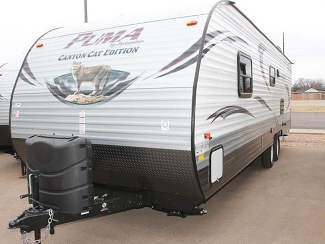 2015 Palomino Canyon Cat Photo