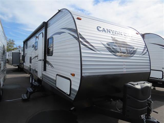 2015 Palomino Canyon Cat Photo