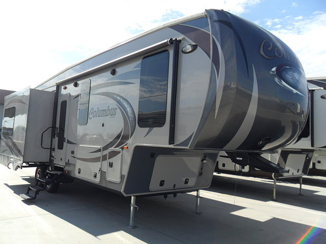 2015 Palomino Columbus Photo