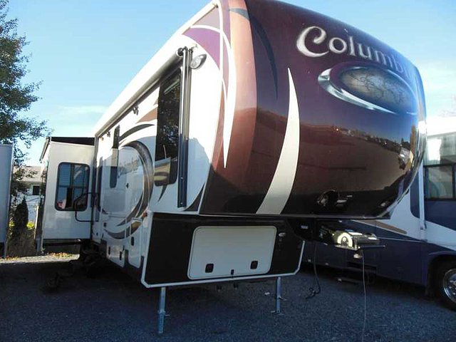 14 Palomino Columbus