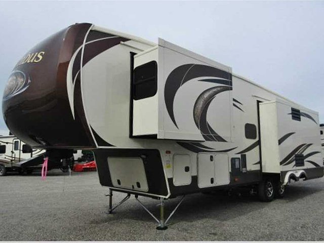 2015 Palomino Columbus Photo