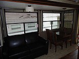 2015 Forest River Salem Villa Photo #4