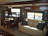 2015 Forest River Salem Villa Photo #4