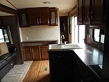 2015 Forest River Salem Villa Photo #9