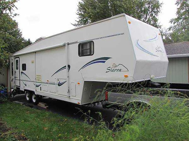 2000 Forest River Sierra Photo