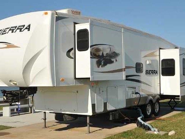 2011 Forest River Sierra Photo