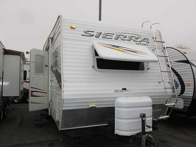 2006 Forest River Sierra Photo