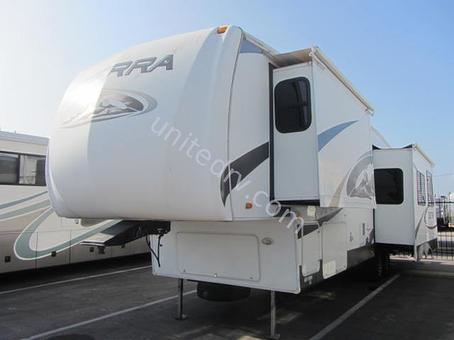 2008 Forest River Sierra Photo