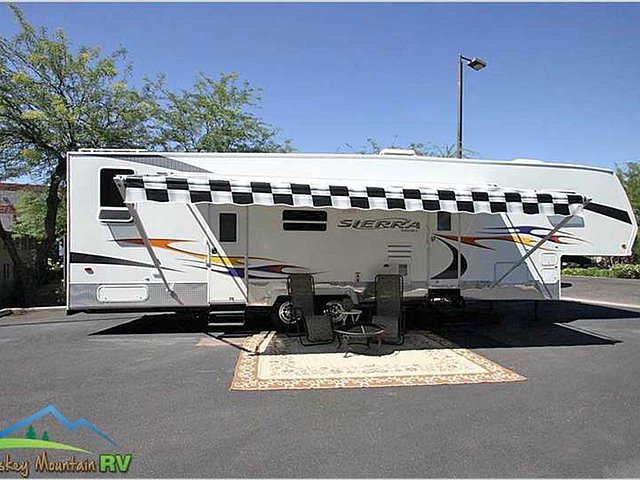 2005 Forest River Sierra Photo