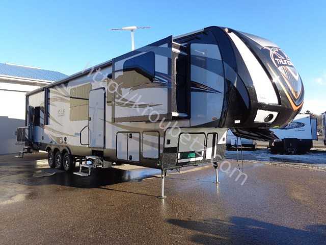2015 Forest River Thunderbolt Photo