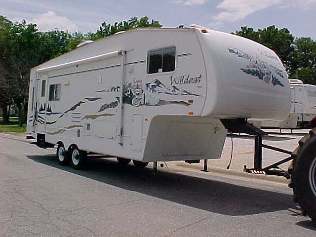 2005 Forest River Wildcat Photo