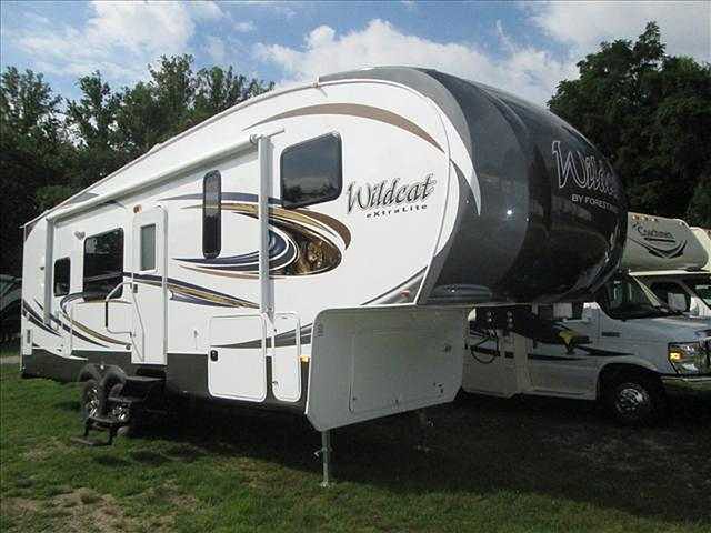 2015 Forest River Wildcat Photo