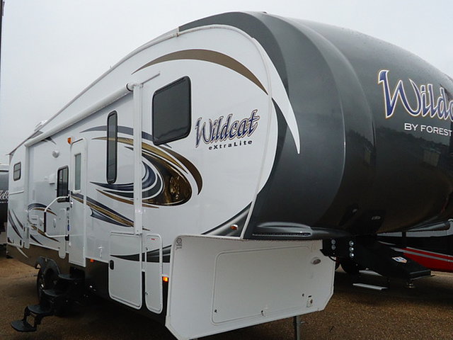 2015 Forest River Wildcat Photo