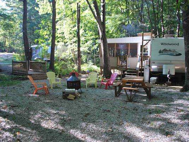 2004 Forest River Wildwood Photo