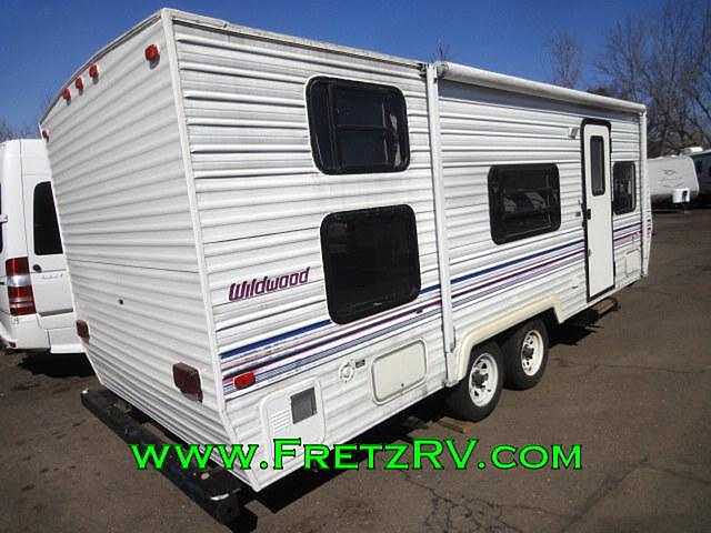 1998 Forest River Wildwood Photo