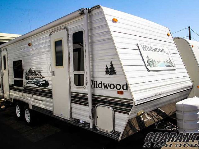 2005 Forest River Wildwood Photo