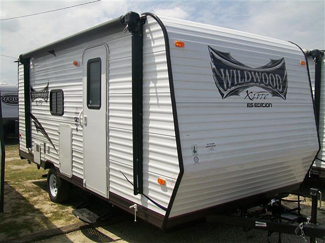 2015 Forest River Wildwood Photo