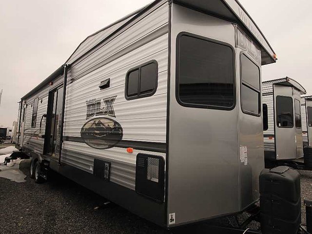 2016 Forest River Wildwood DLX Photo