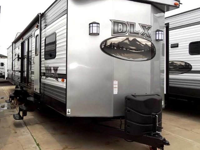 2016 Forest River Wildwood DLX Photo